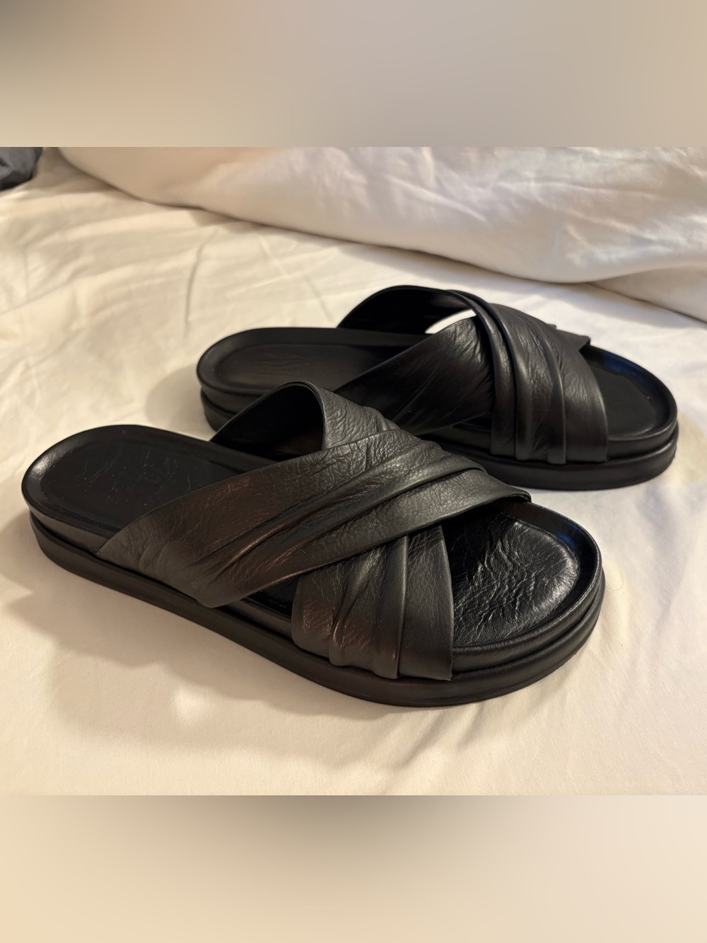 Miz Mooz Black Leather Crossover Slide Sandals — Flatform — Size 10.5 / EUR 41 👡